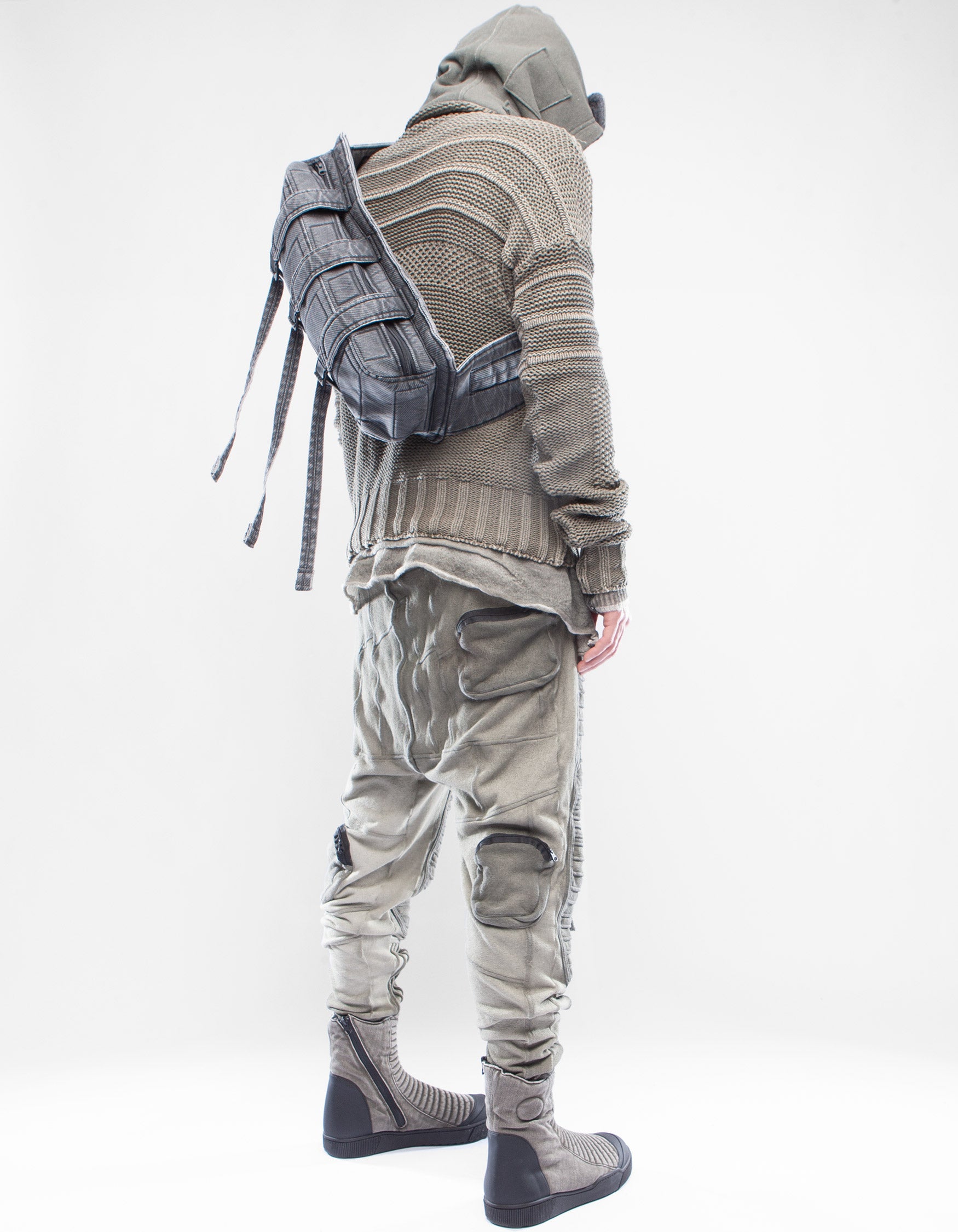 PULLOVER EARTH GATEWAY