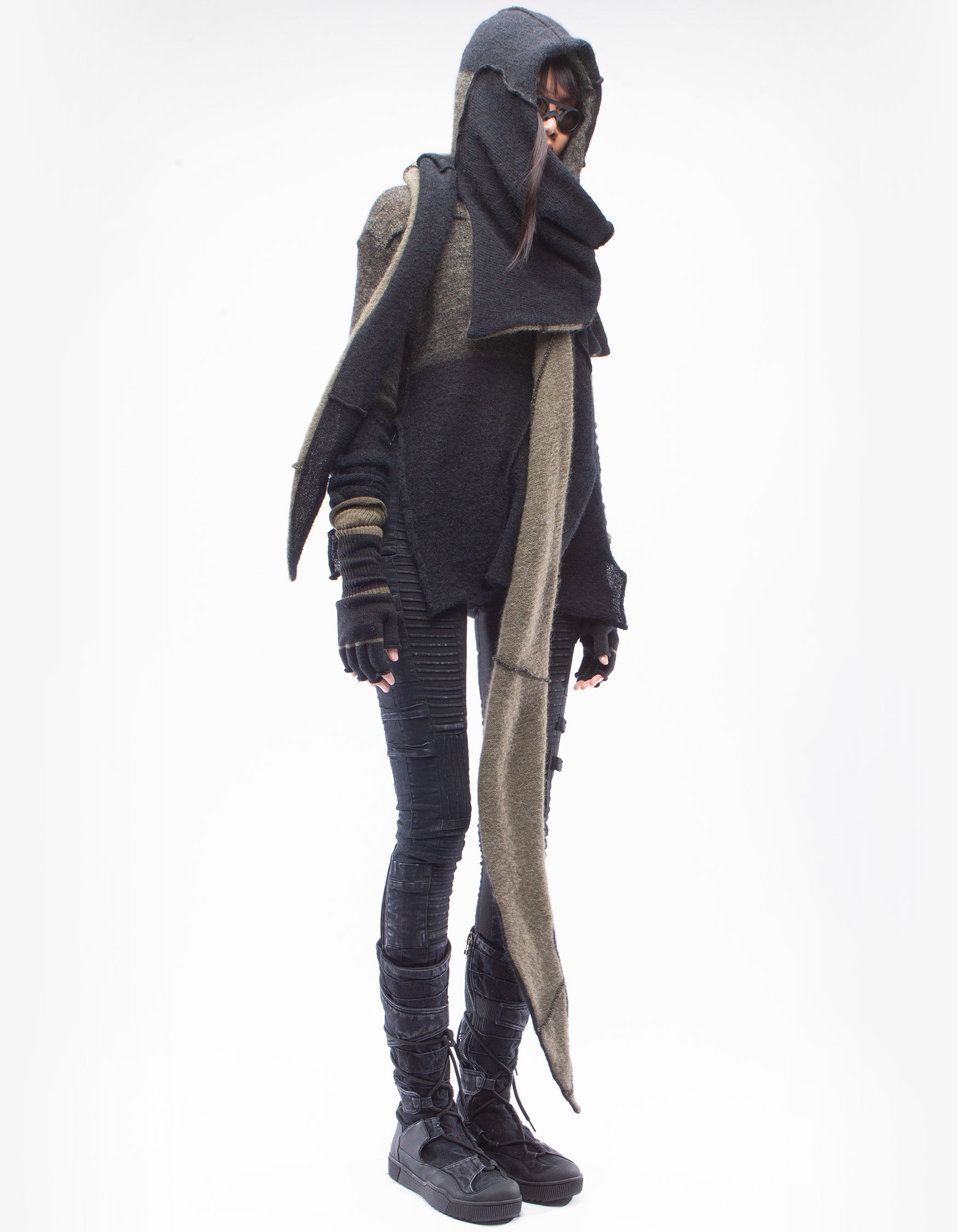 PULLOVER GALAXY HOOD