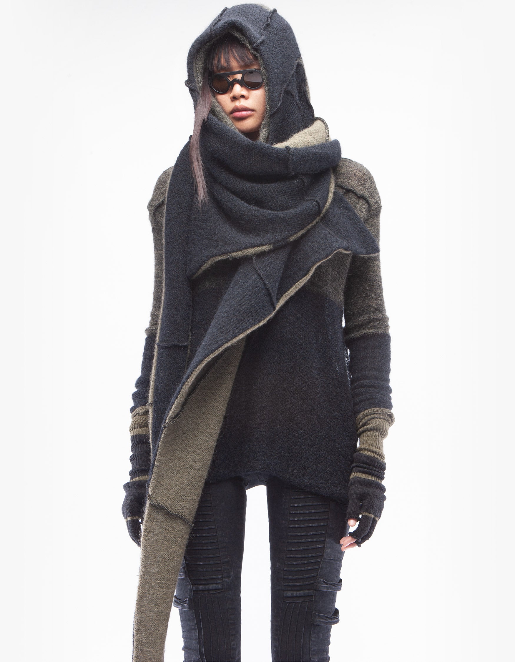 PULLOVER GALAXY HOOD
