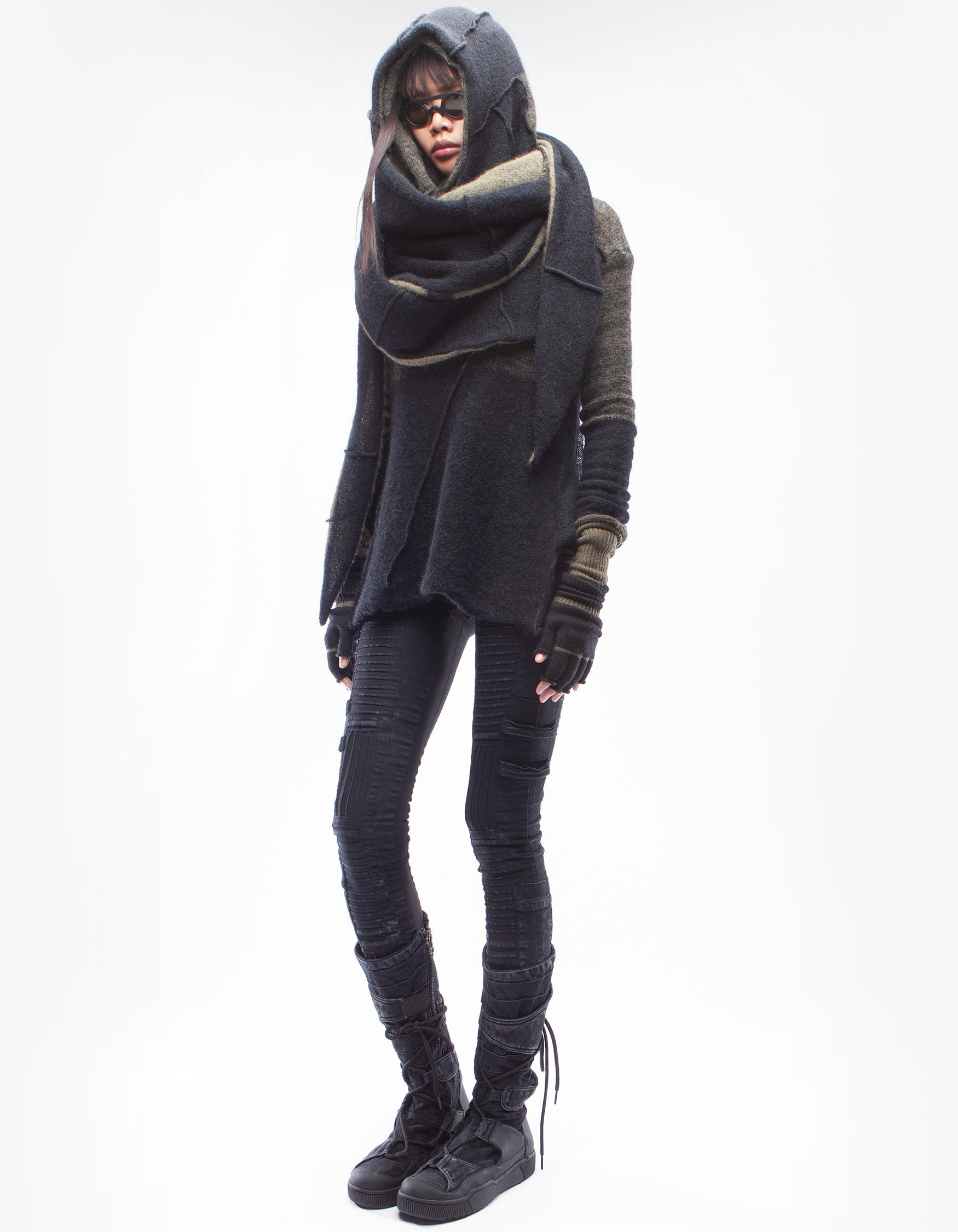 PULLOVER GALAXY HOOD