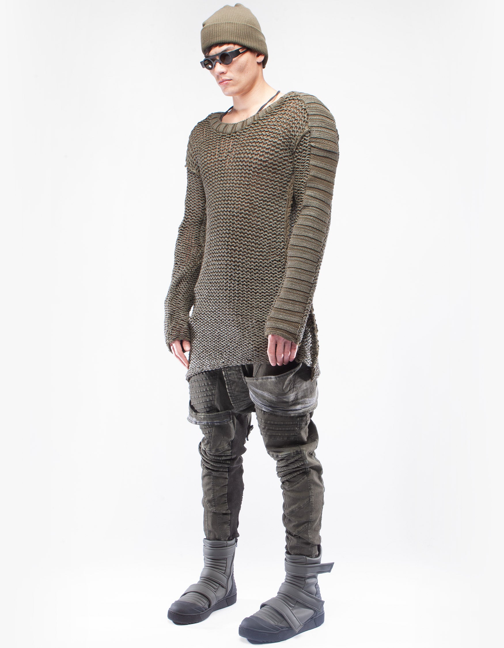PULLOVER VARNISH