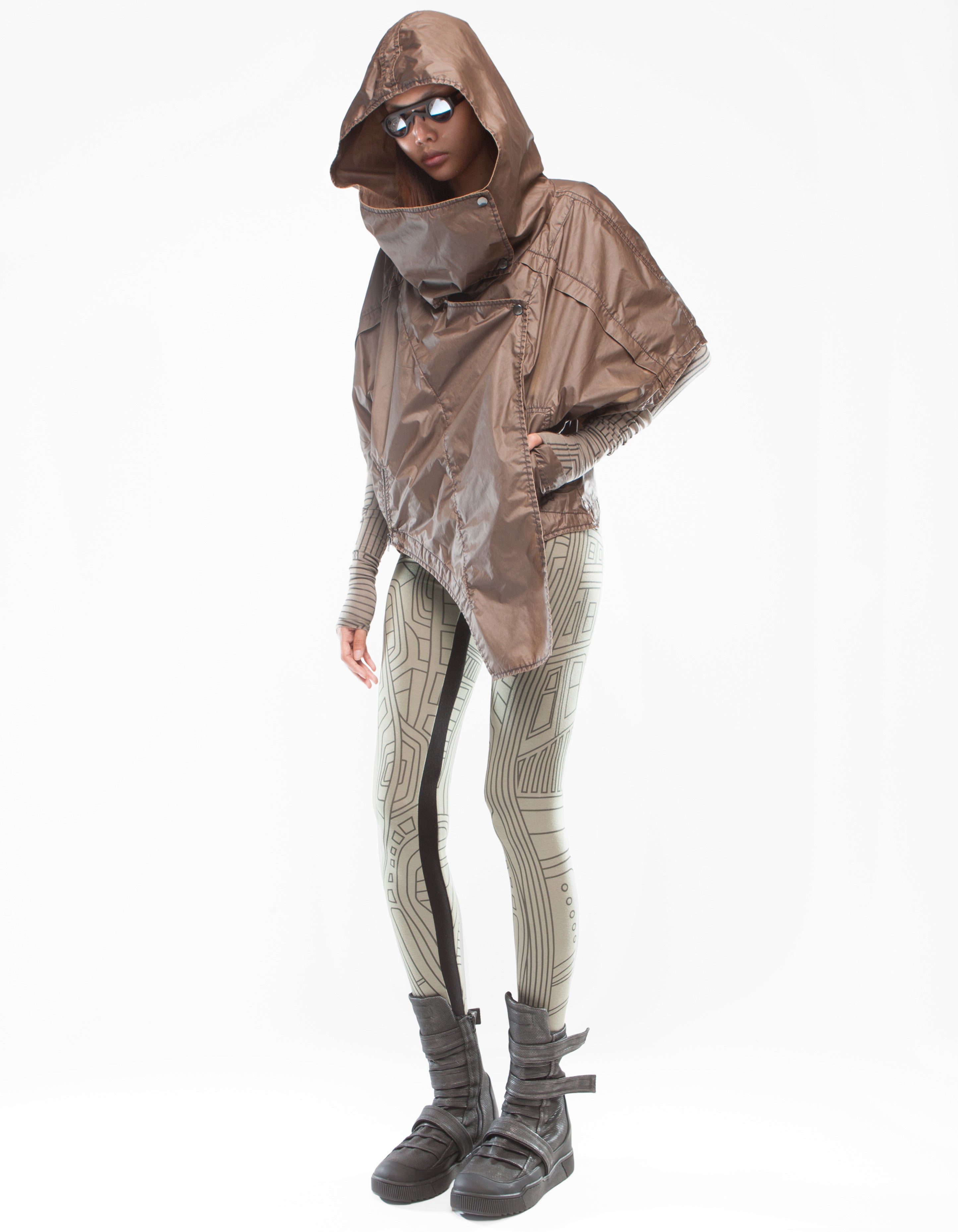 RAINCOAT BROWN BUG