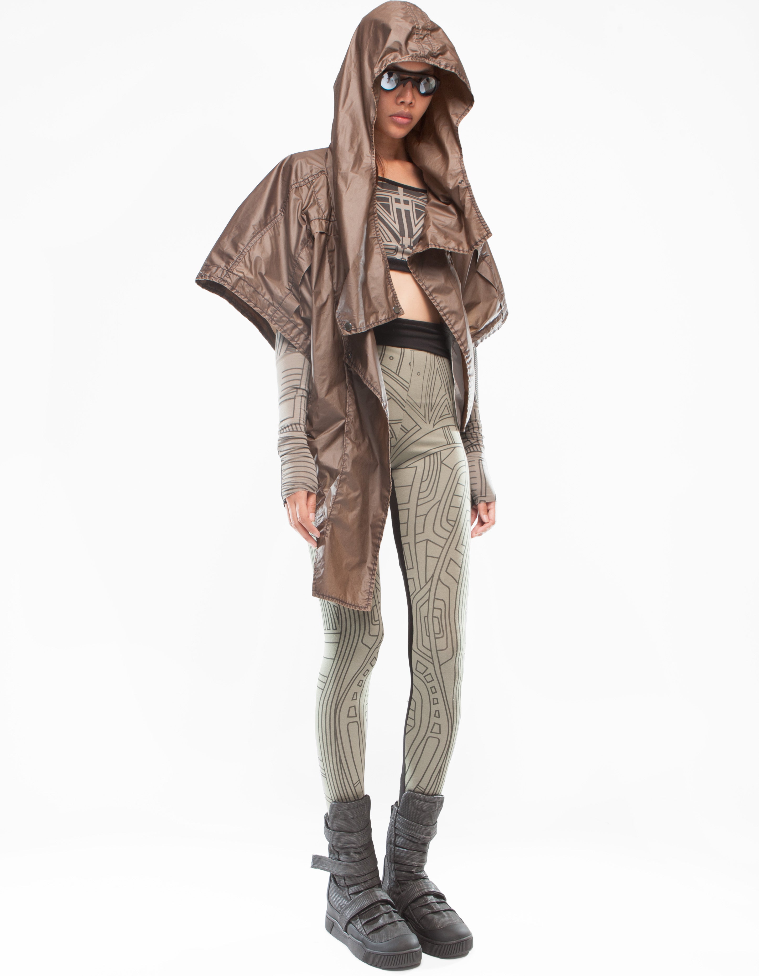 RAINCOAT BROWN BUG