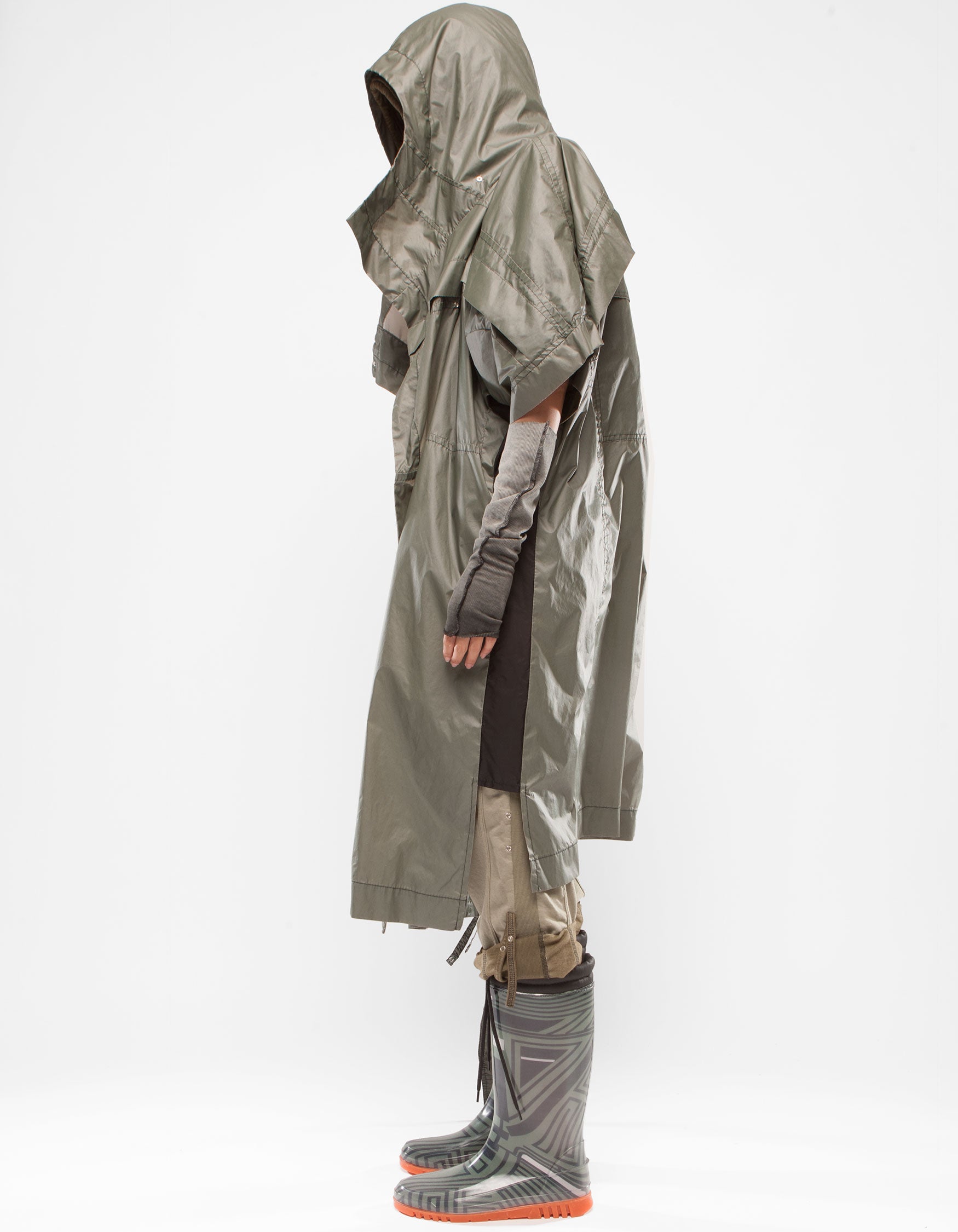 RAINCOAT GREEN BUG W