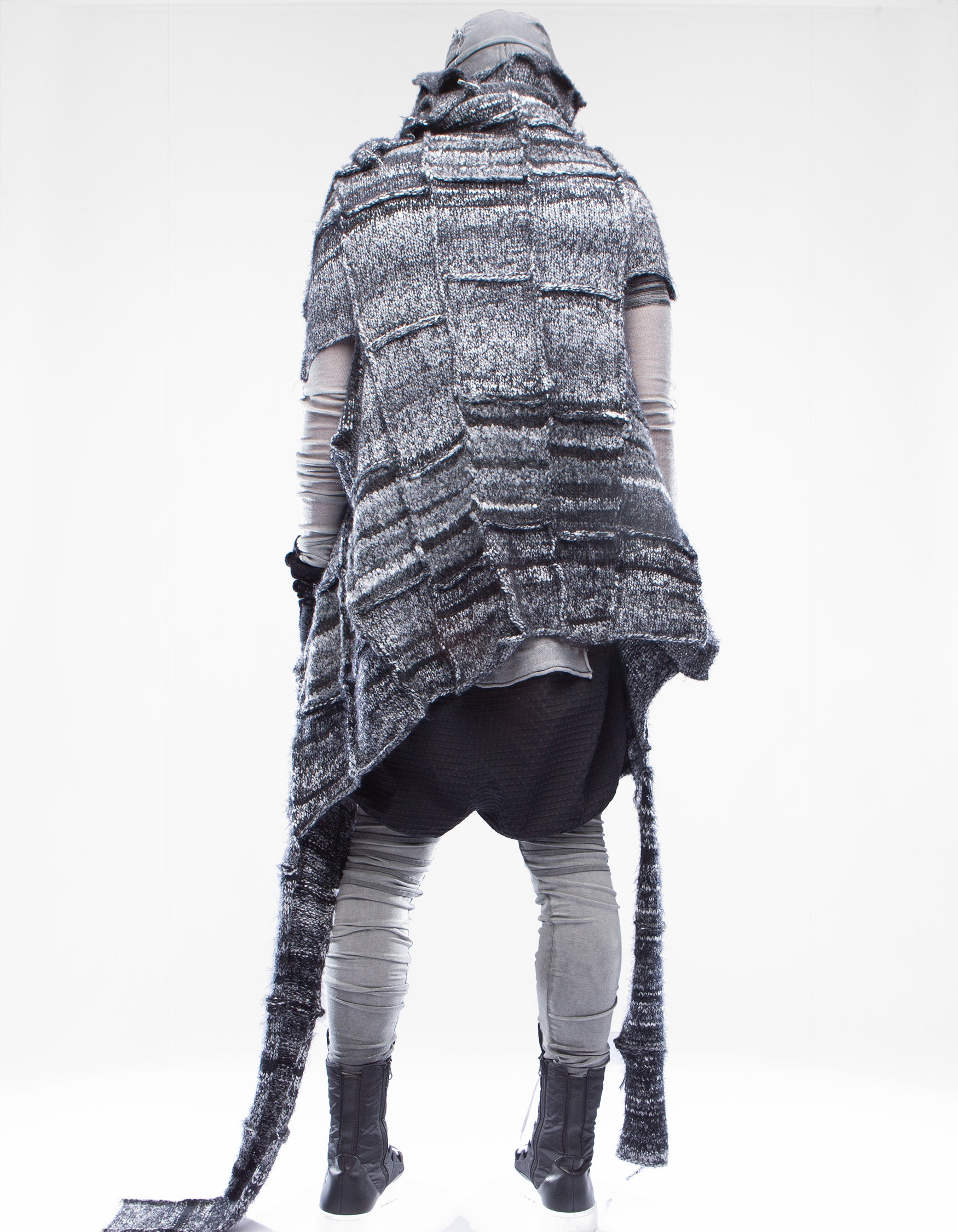 ROBE AWARE