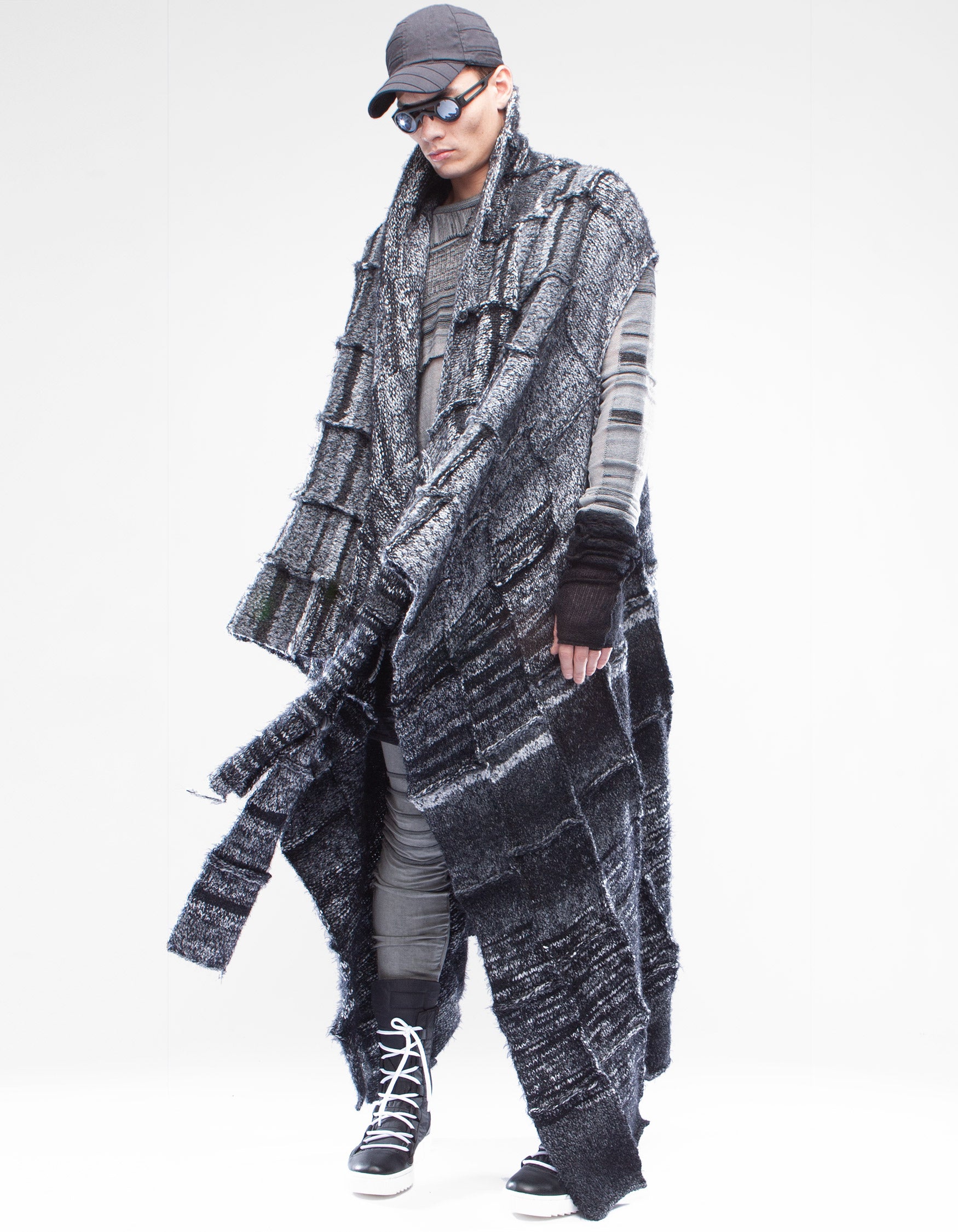 ROBE AWARE