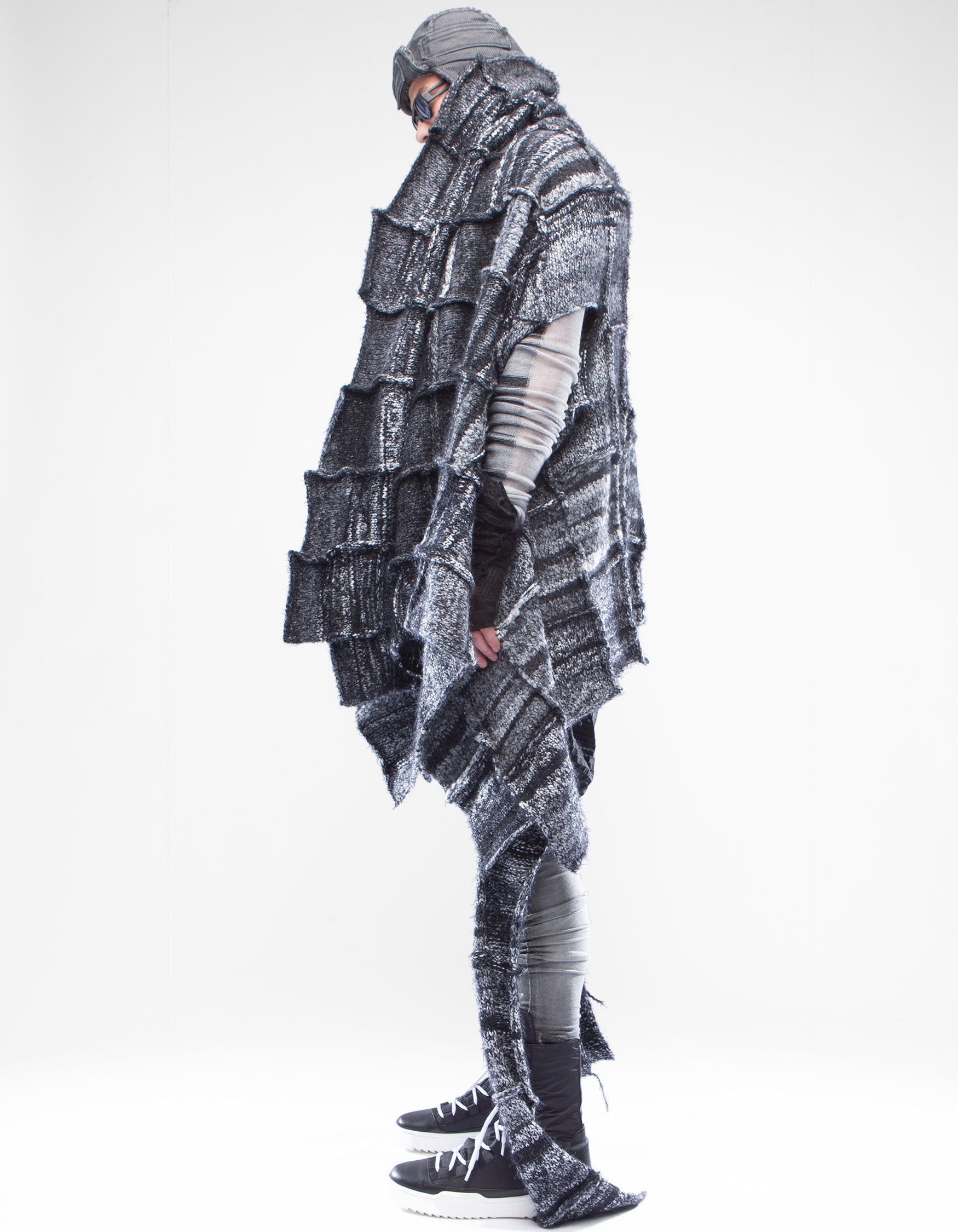 ROBE AWARE