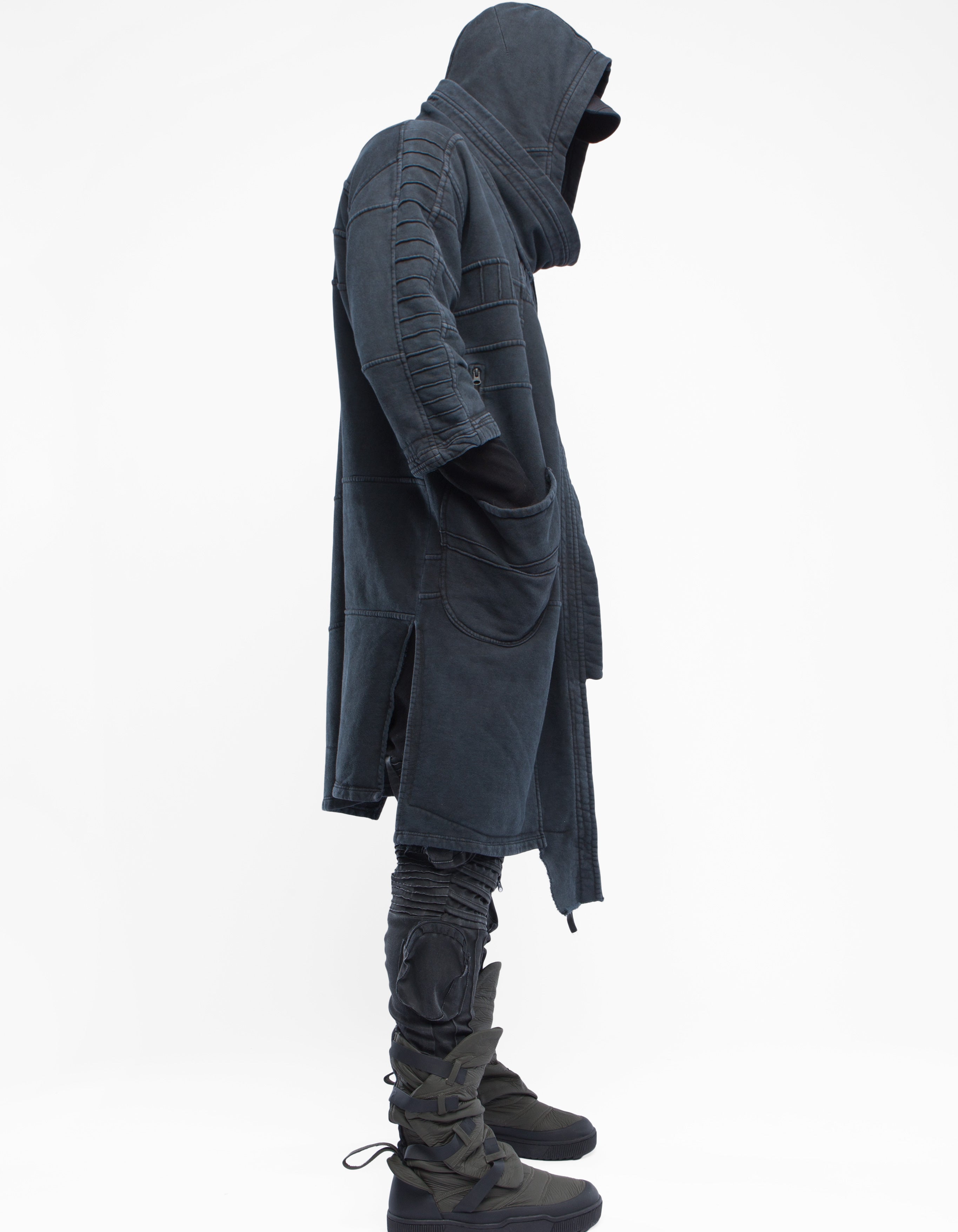 ROBE ISHVARA