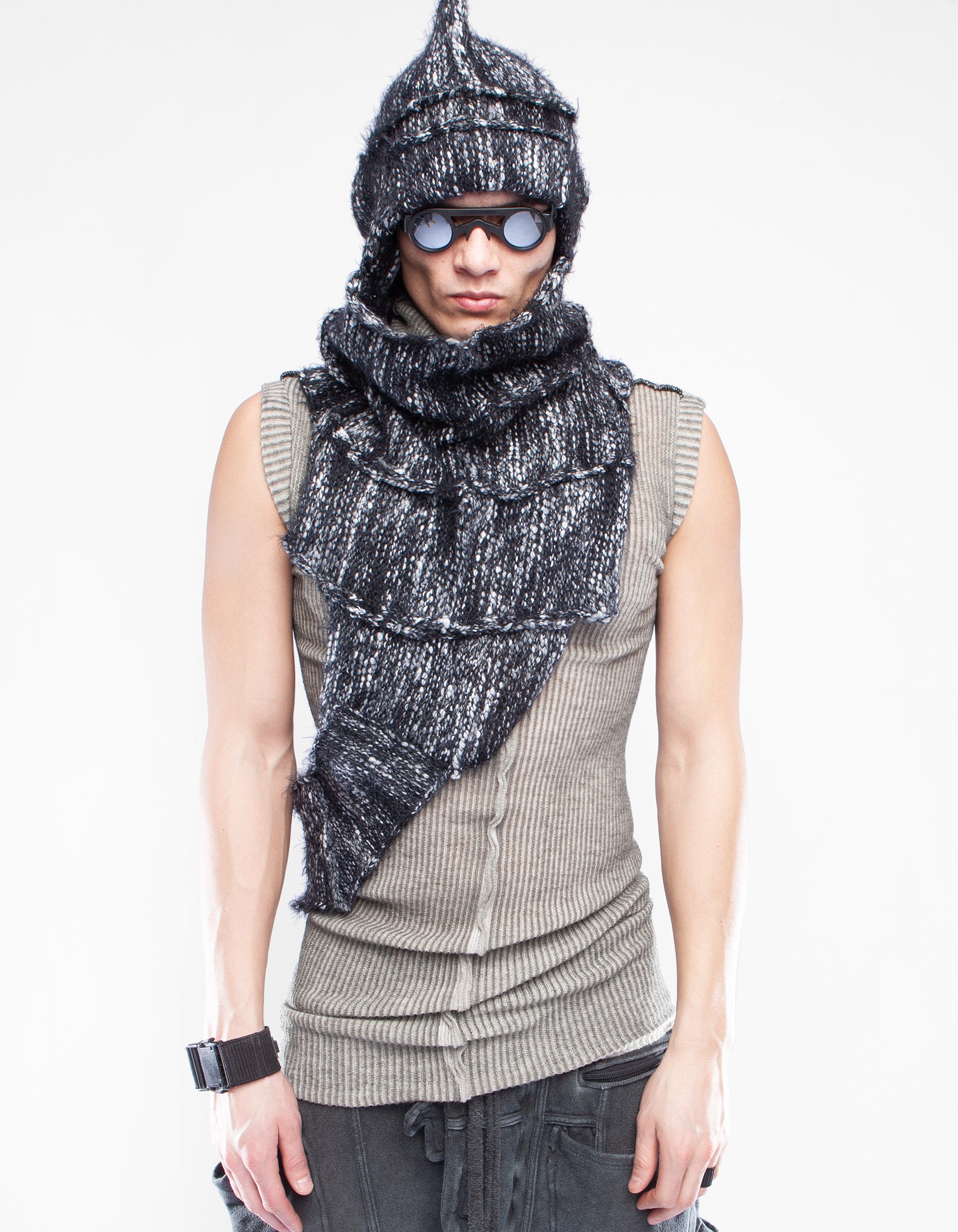 SHAWL HOOD AWARE