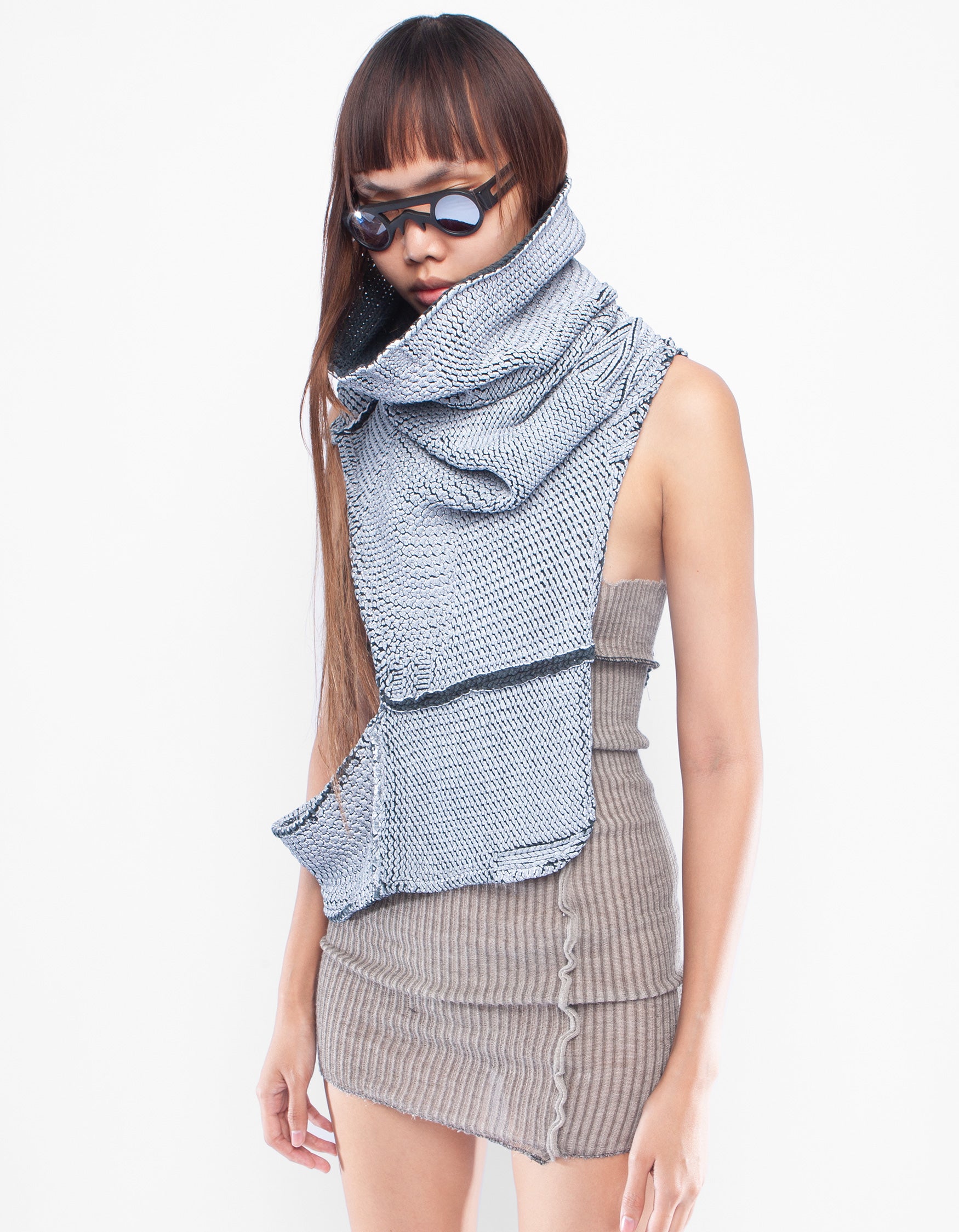 SHAWL NECK INSIGHT