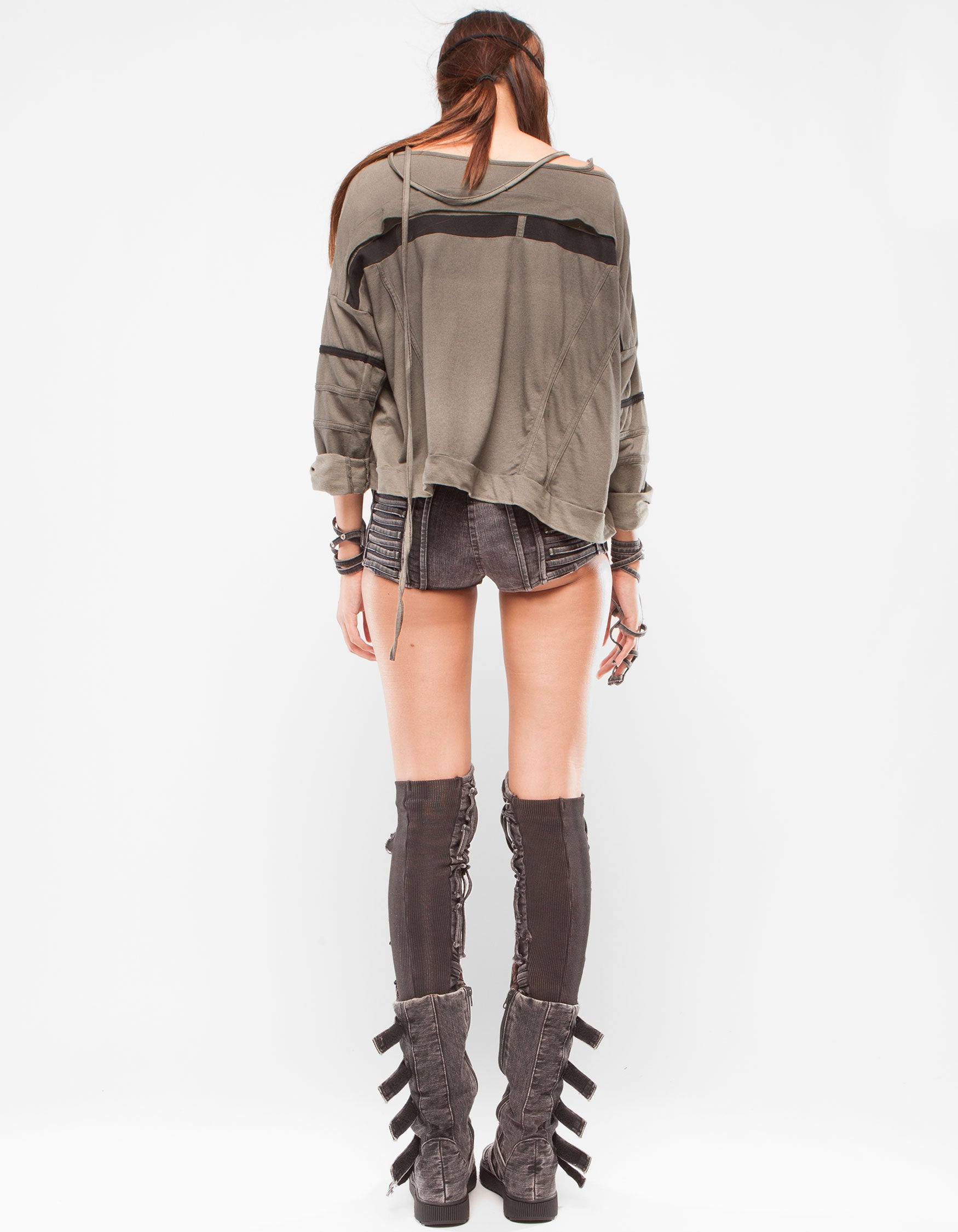 SHORT TOP GRAVAN