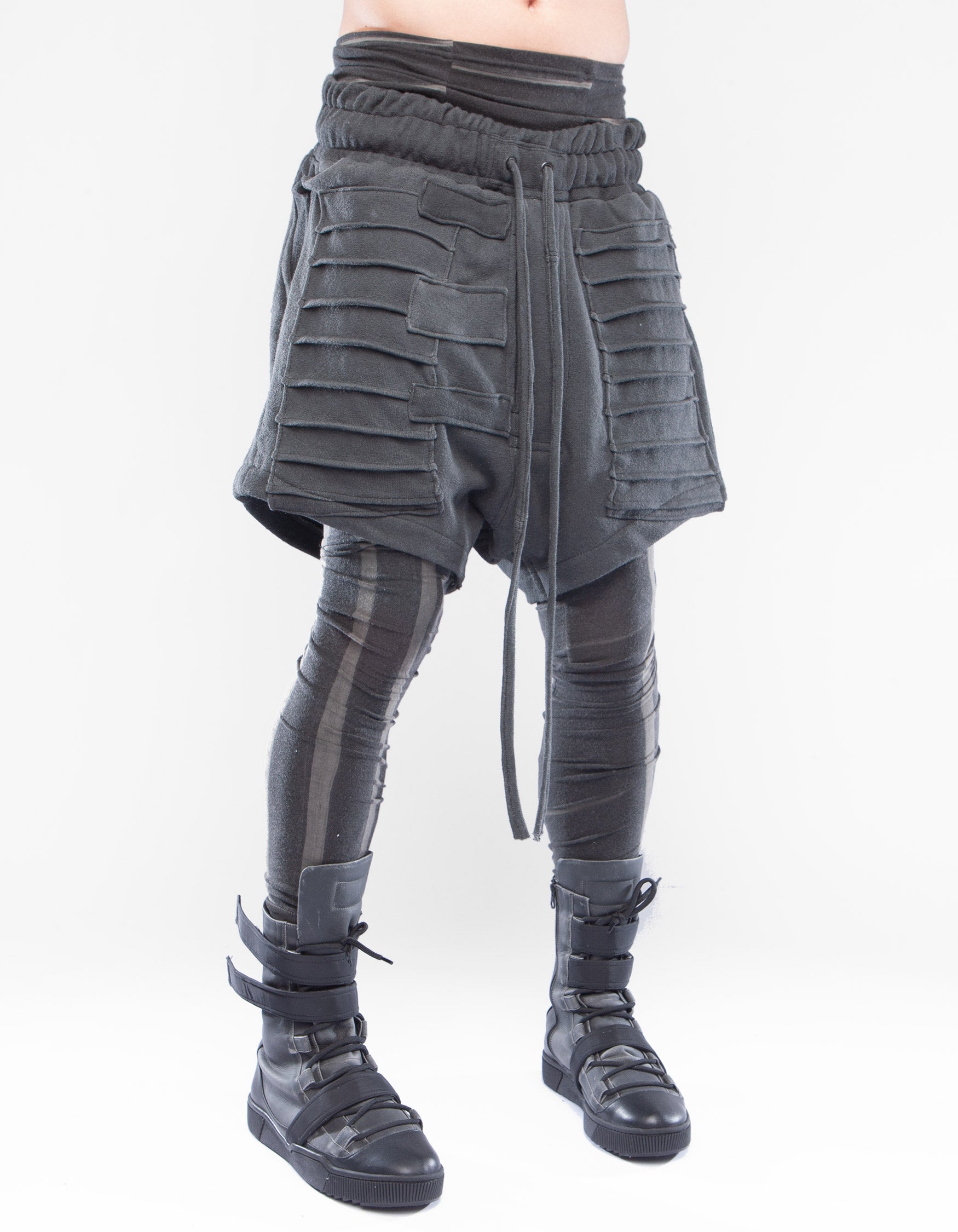 SHORTS GREY CRYSTALLIZE