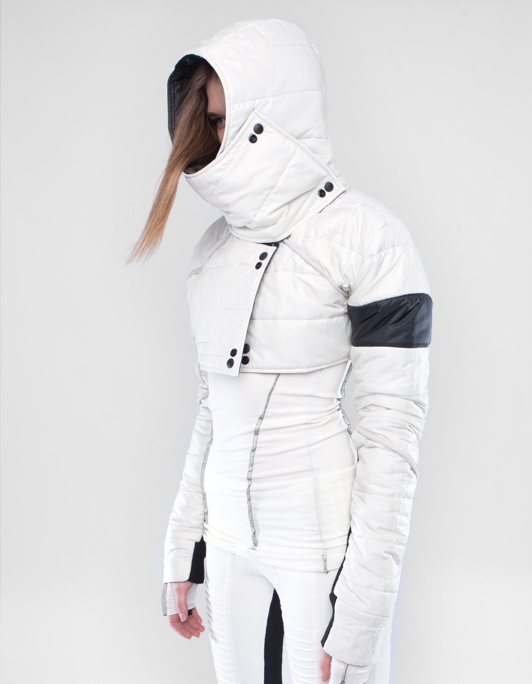 SLEEVES JACKET SHELLA W