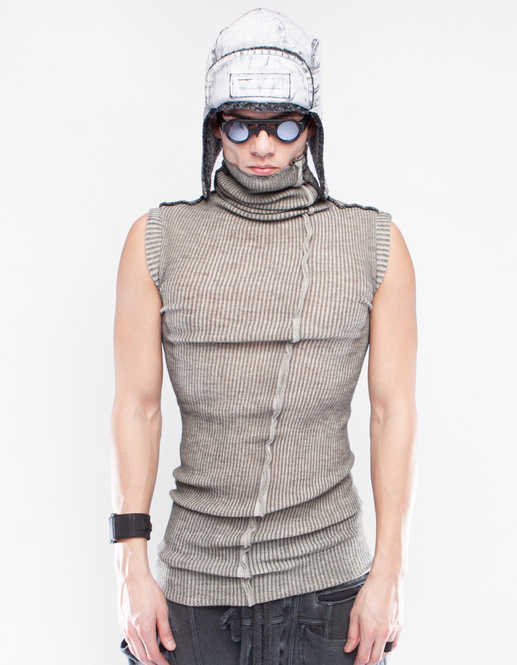 SNOW HAT INSIGHT