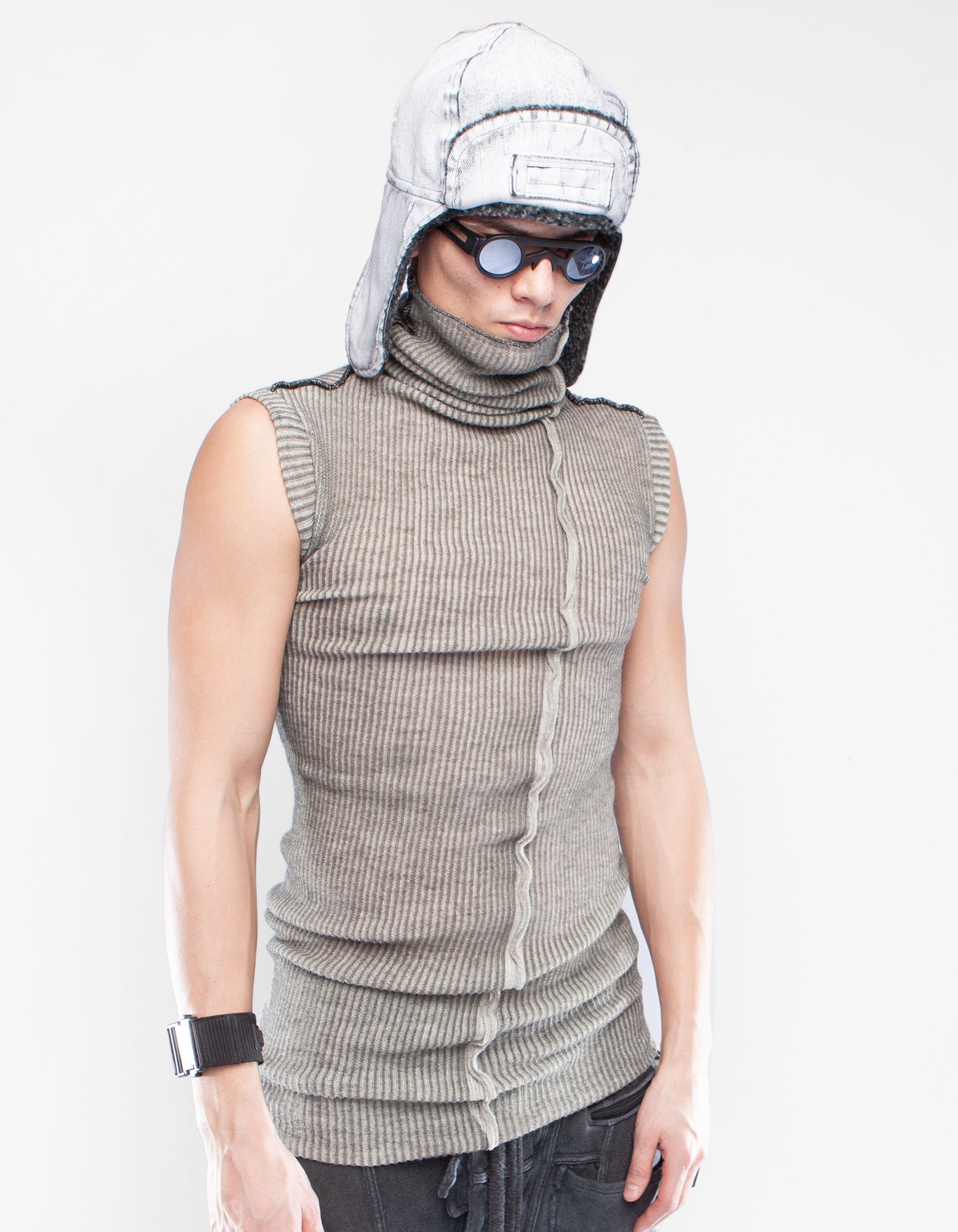 SNOW HAT INSIGHT