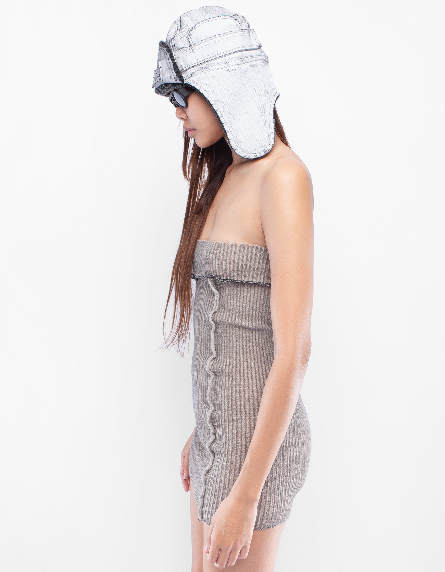 SNOW HAT INSIGHT
