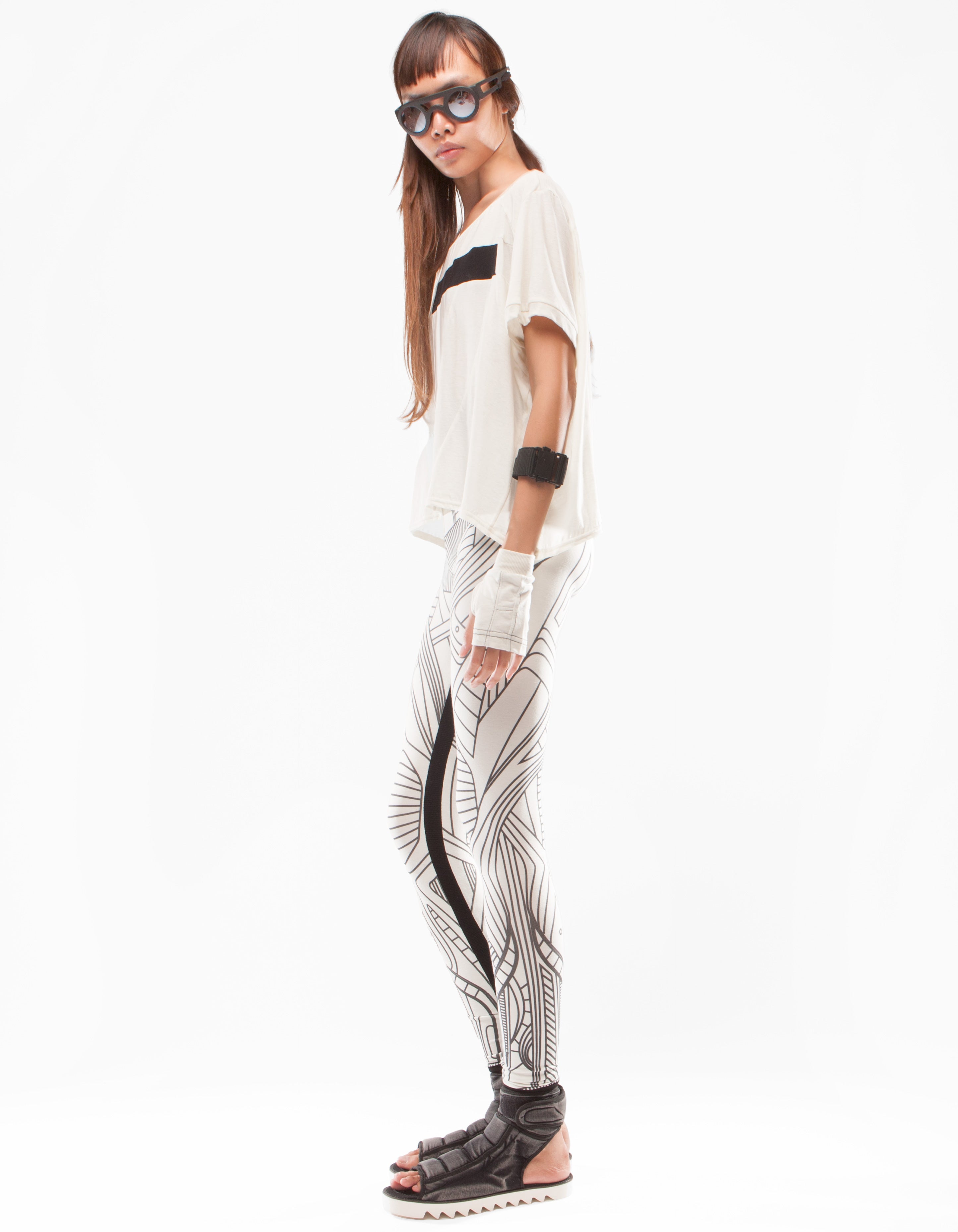 T-SHIRT MOKSHA LINE W