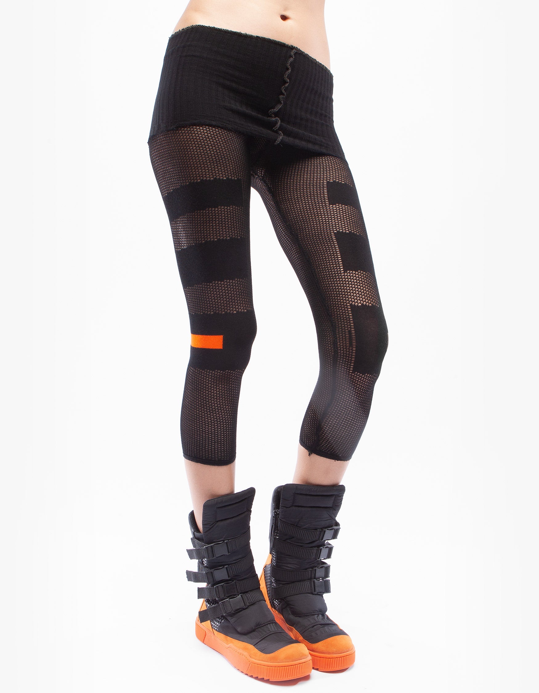 TIGHTS FORMATION