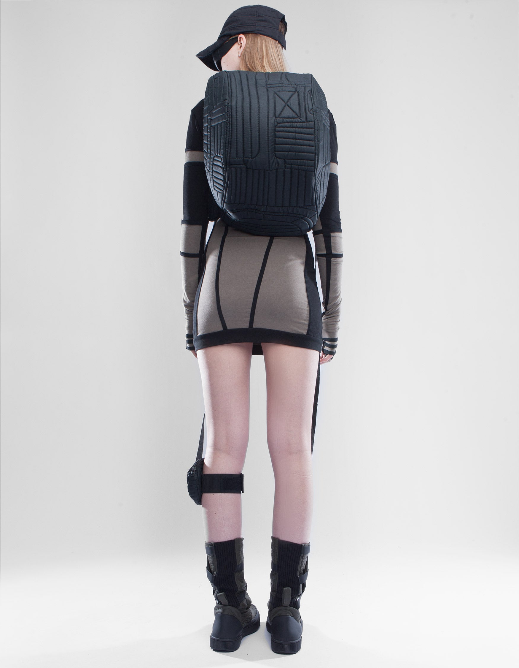 TOP FIT AHARA EARTH