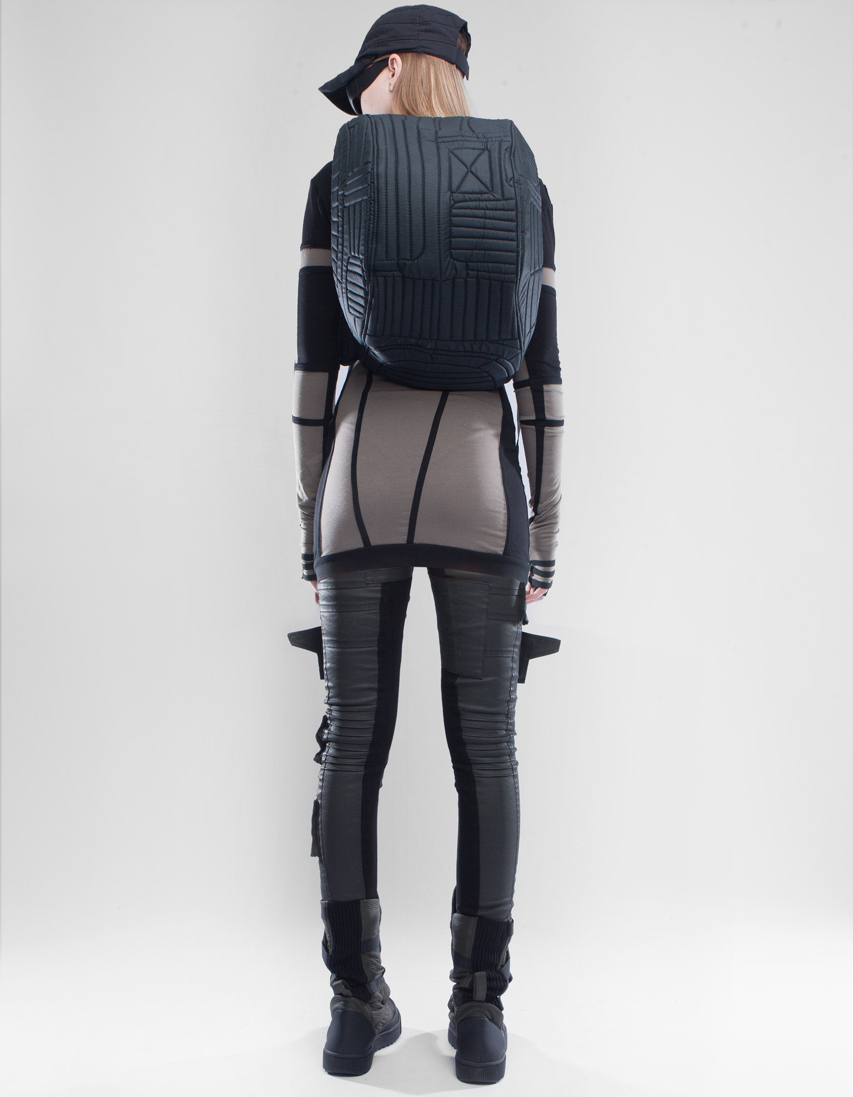 TOP FIT AHARA EARTH