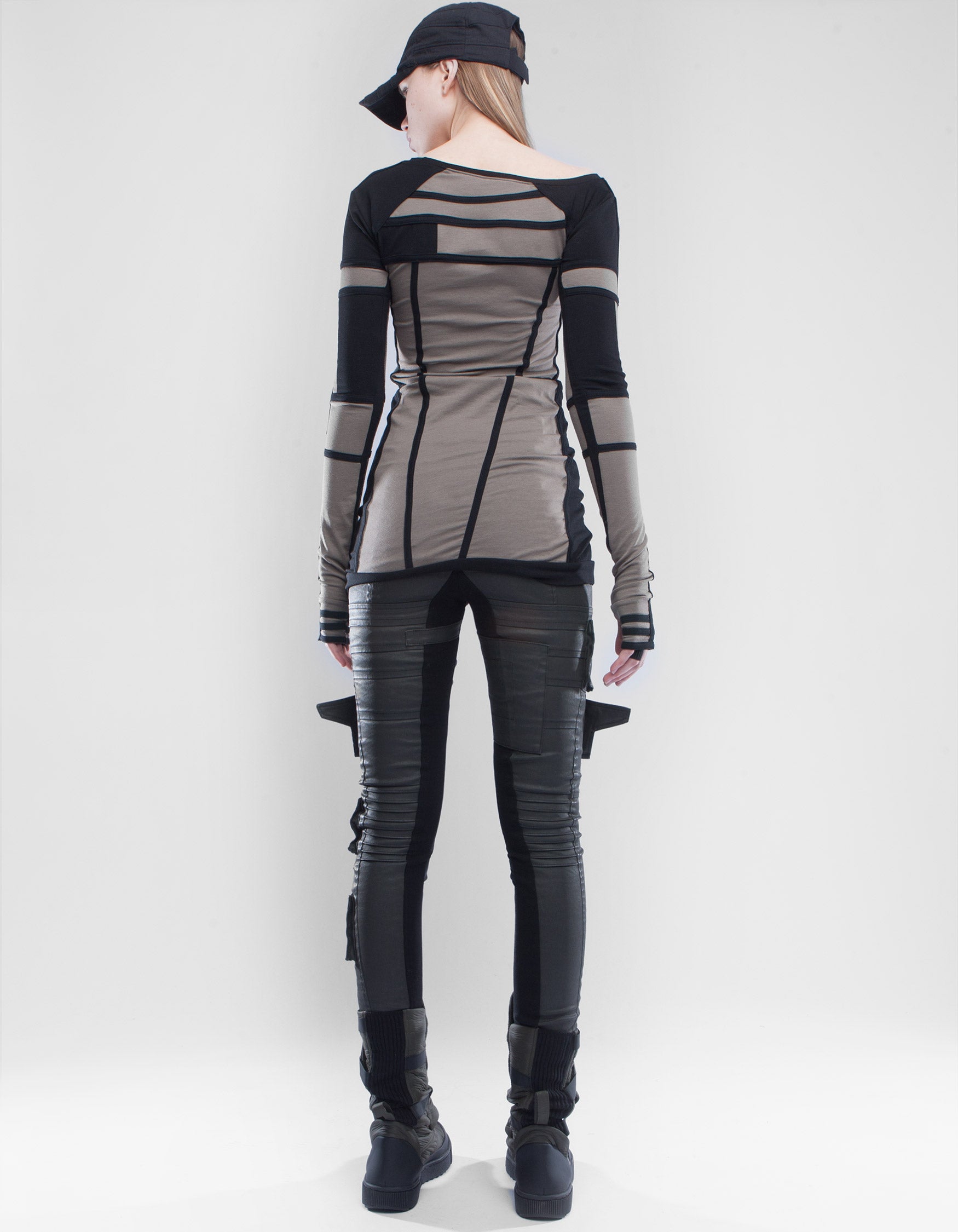 TOP FIT AHARA EARTH