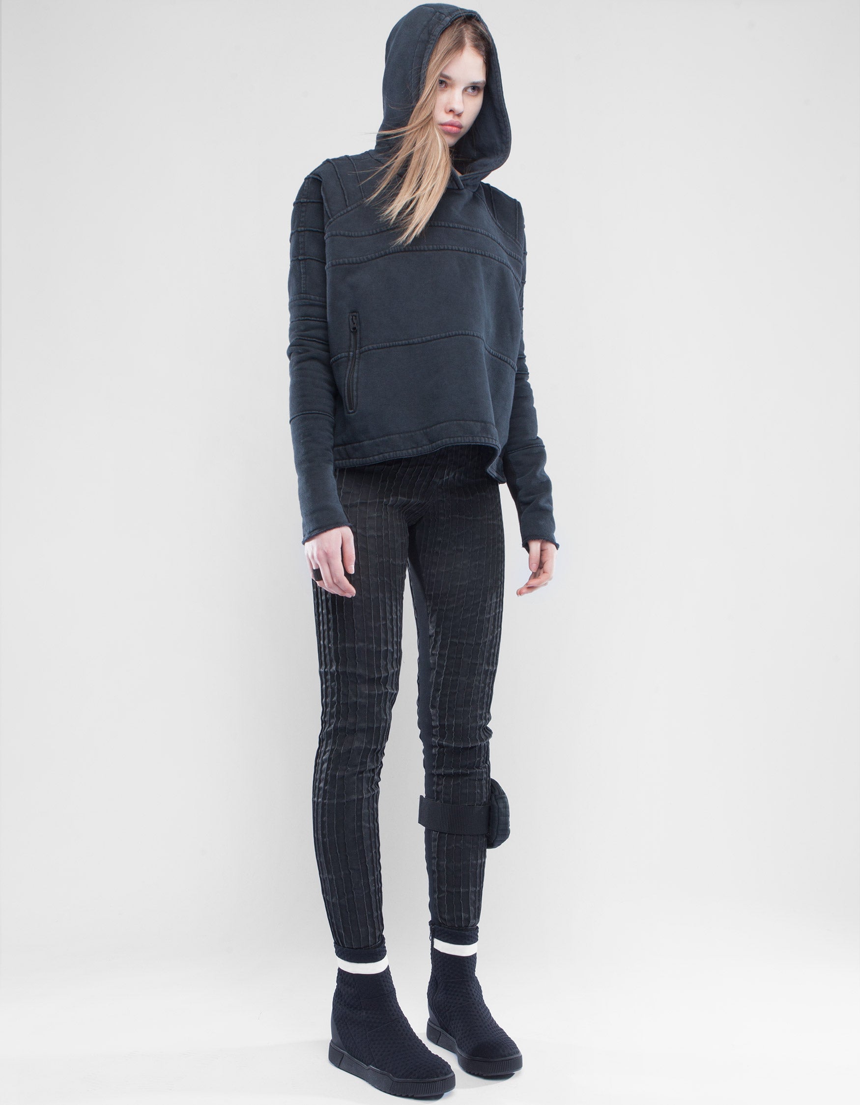 TOP HOODY ISHVARA