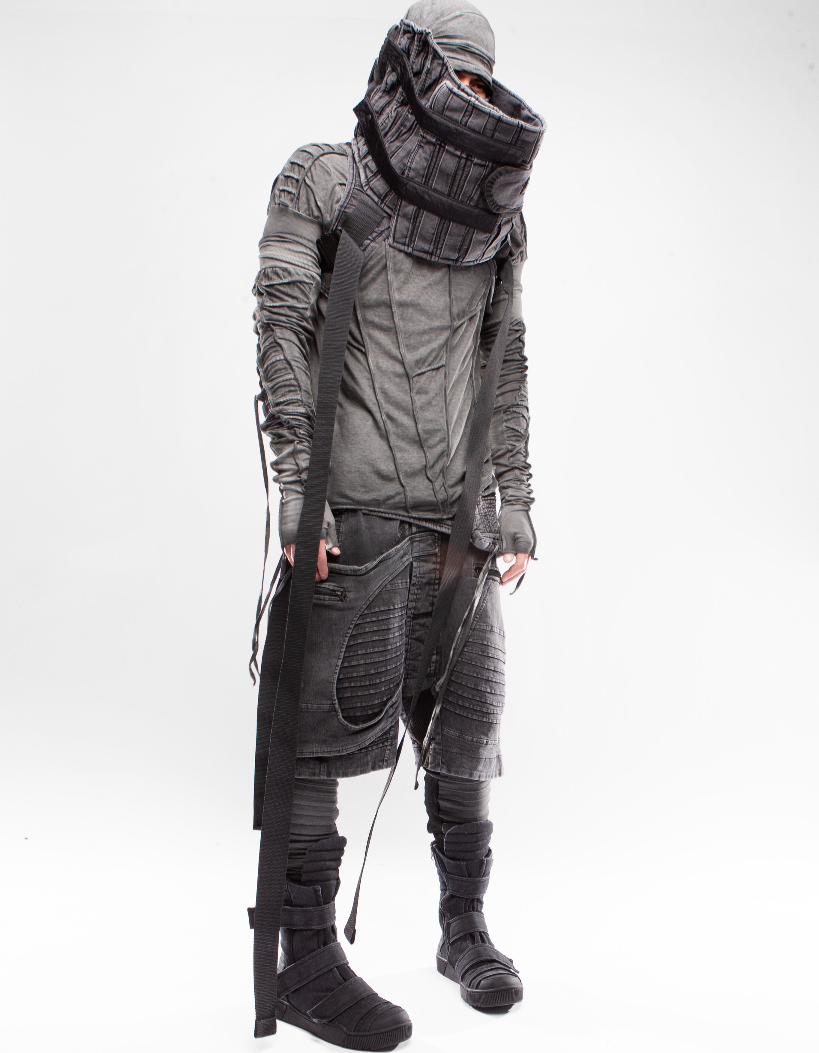VEST NECK RIDE IN