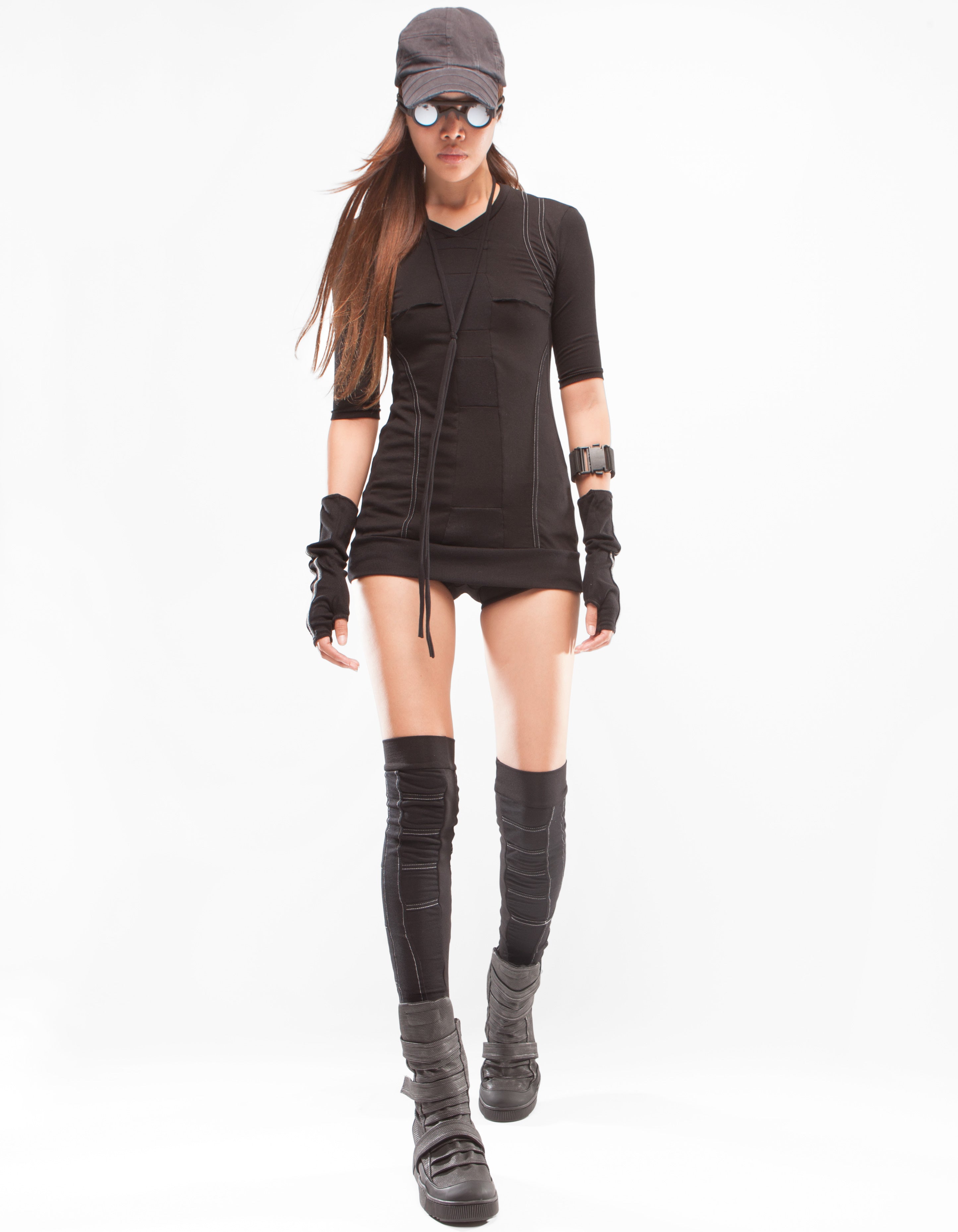 TOP V BLACK