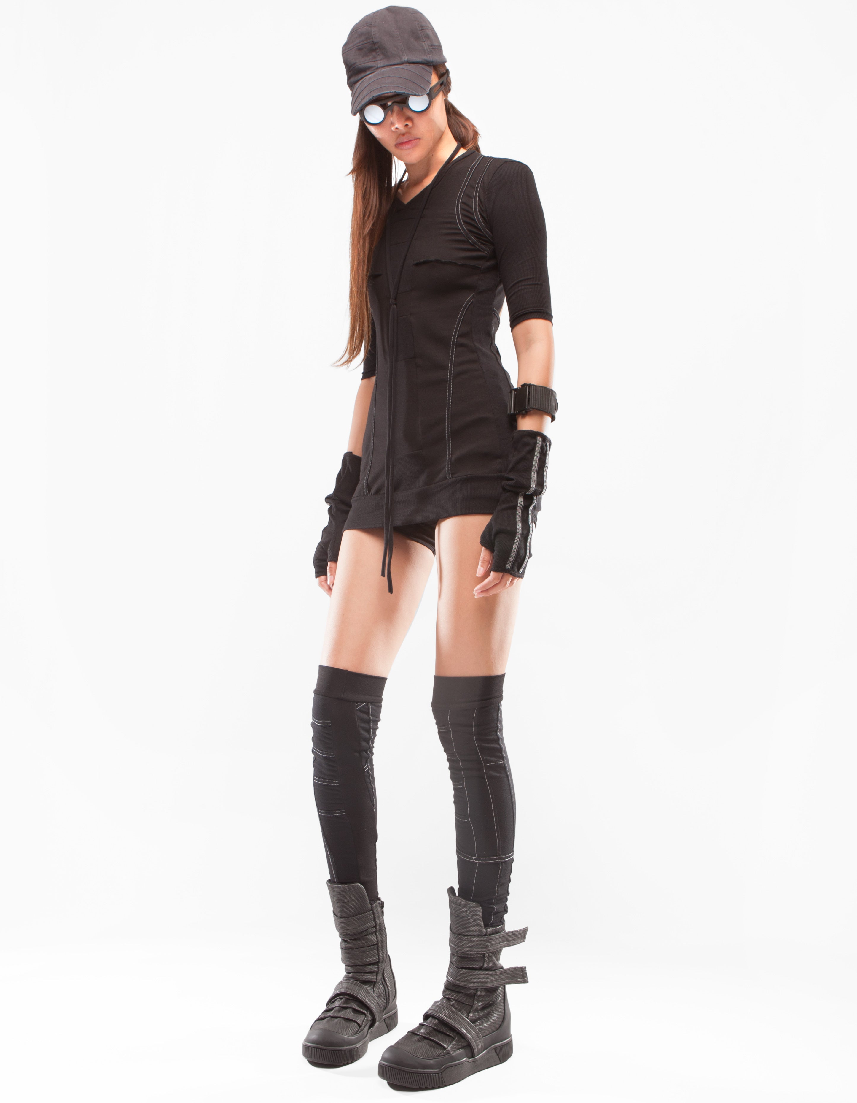 TOP V BLACK