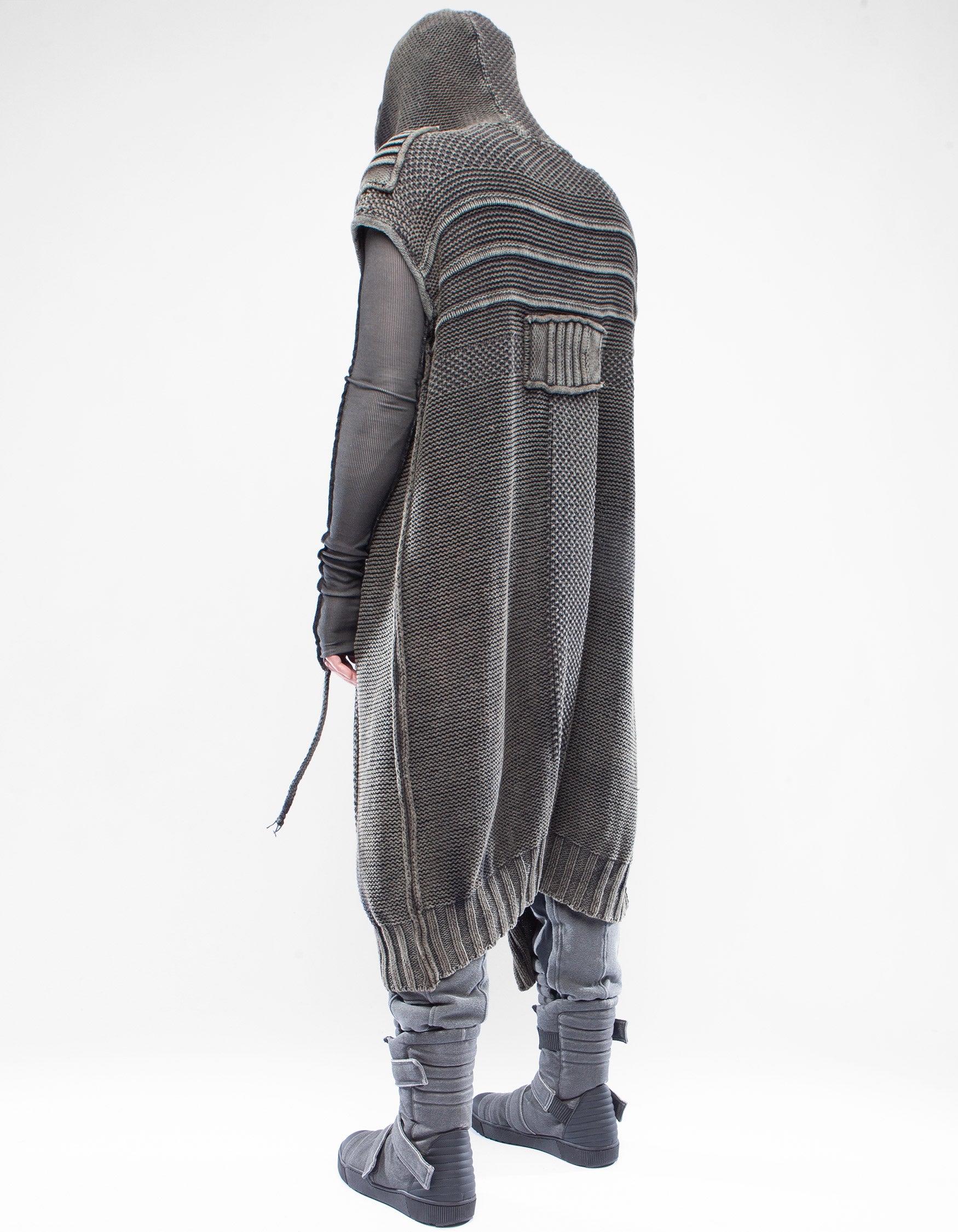 VEST CARDIGAN GATEWAY