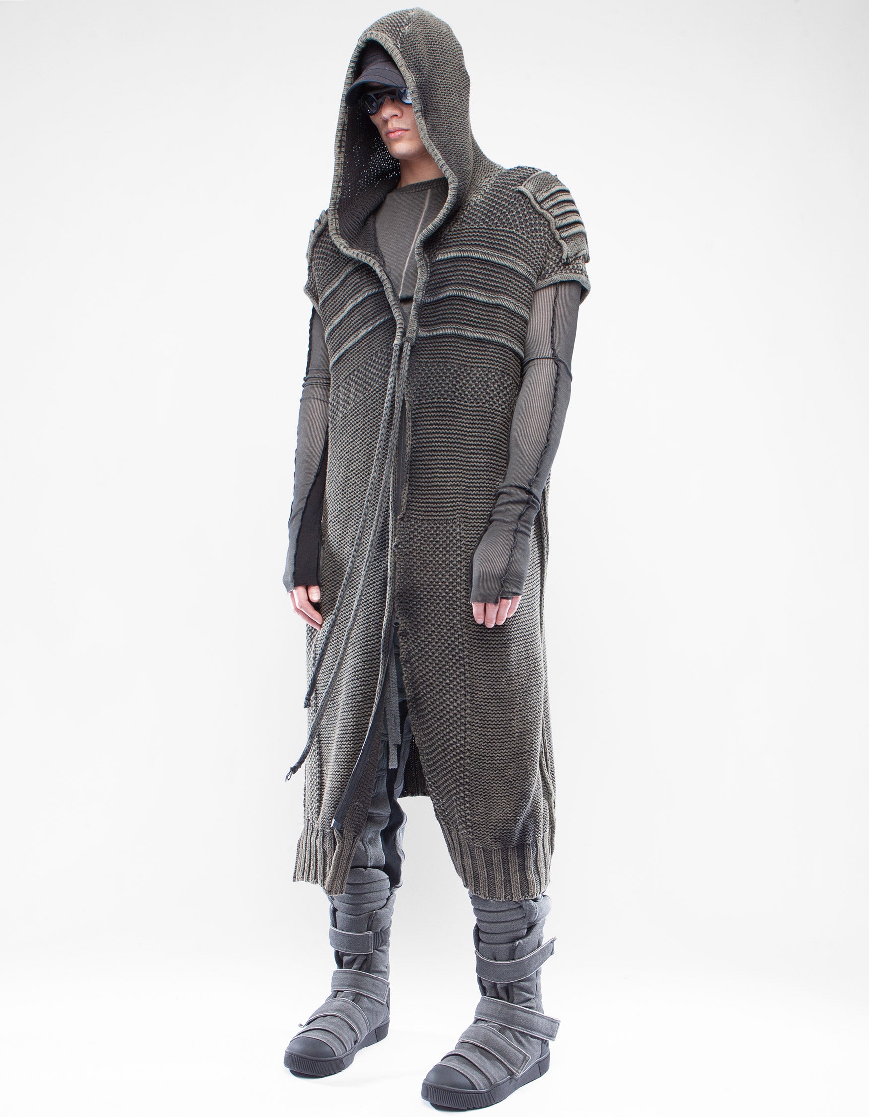 VEST CARDIGAN GATEWAY