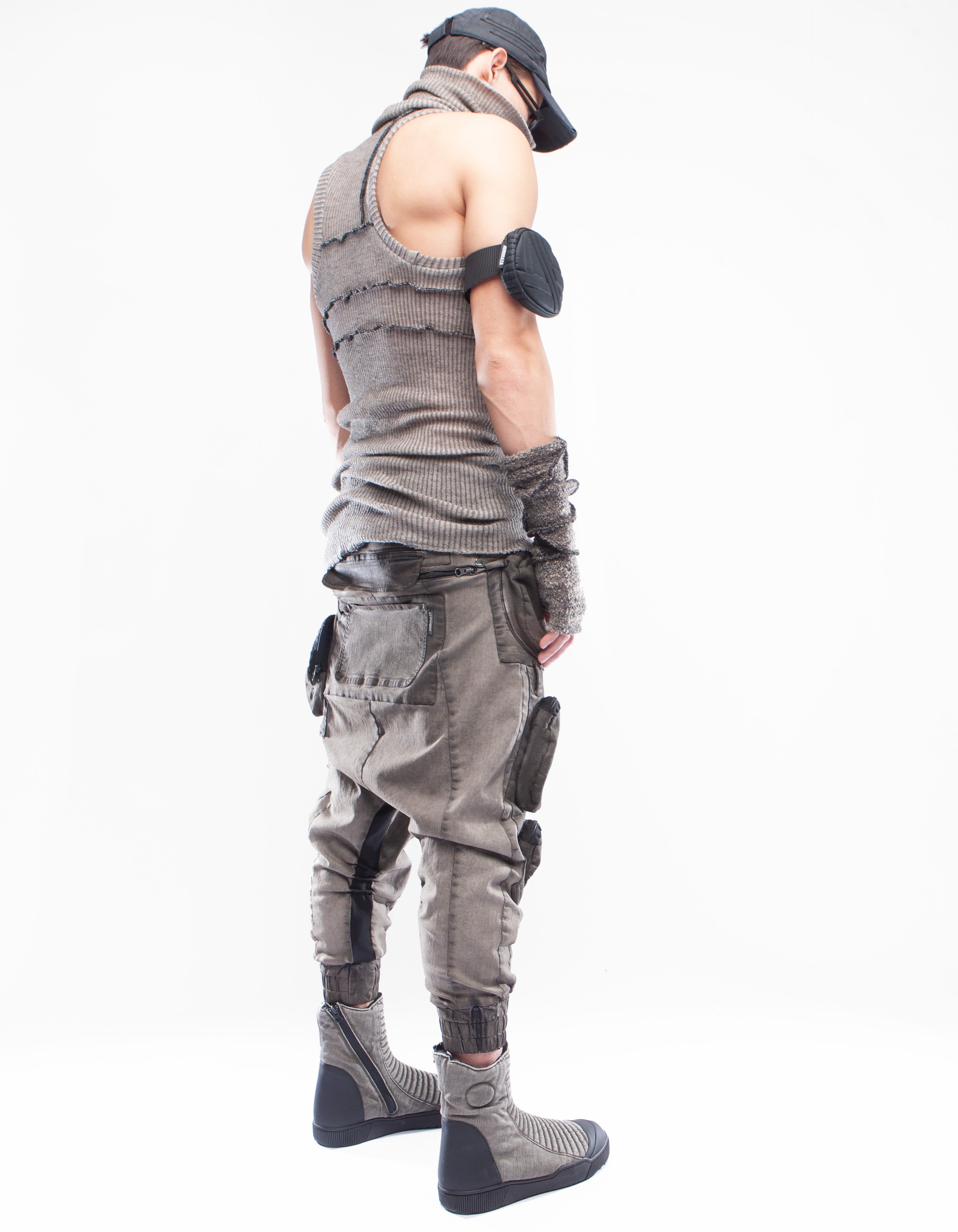 VEST RIB FORM