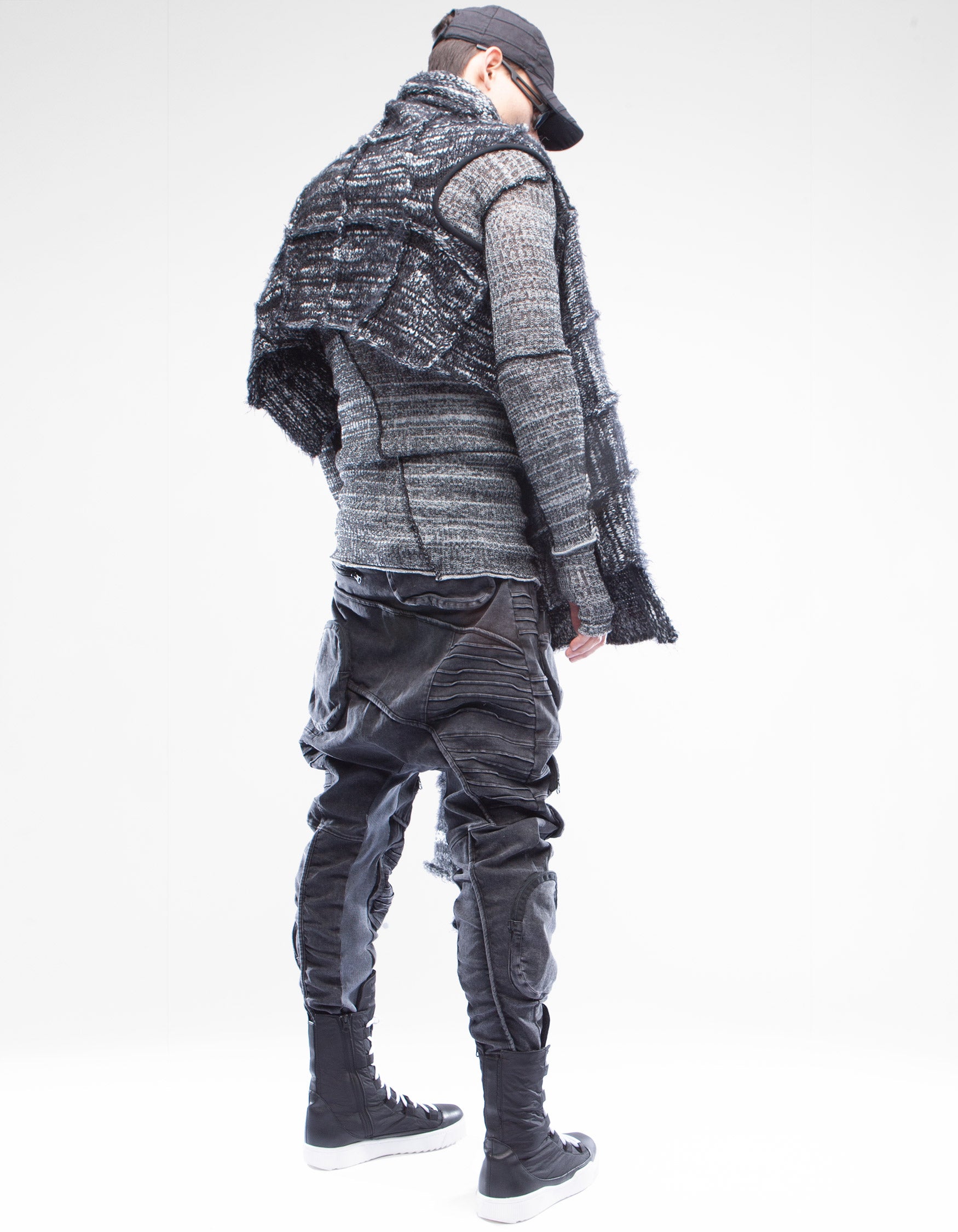 VEST SHAWL AWARE