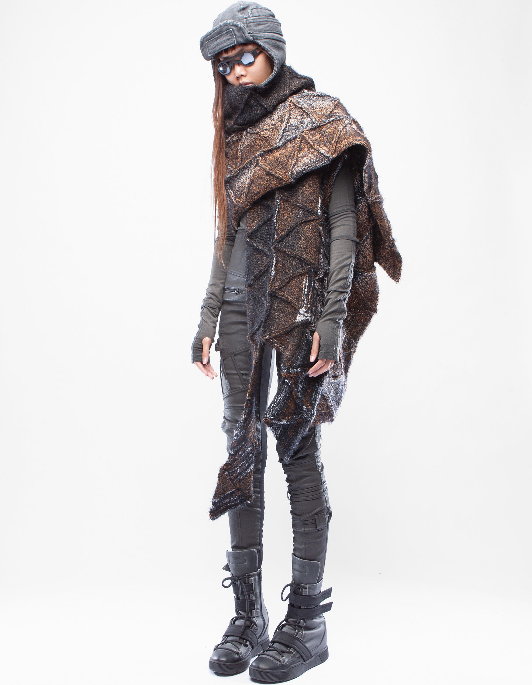 VEST SHAWL ENDLESS