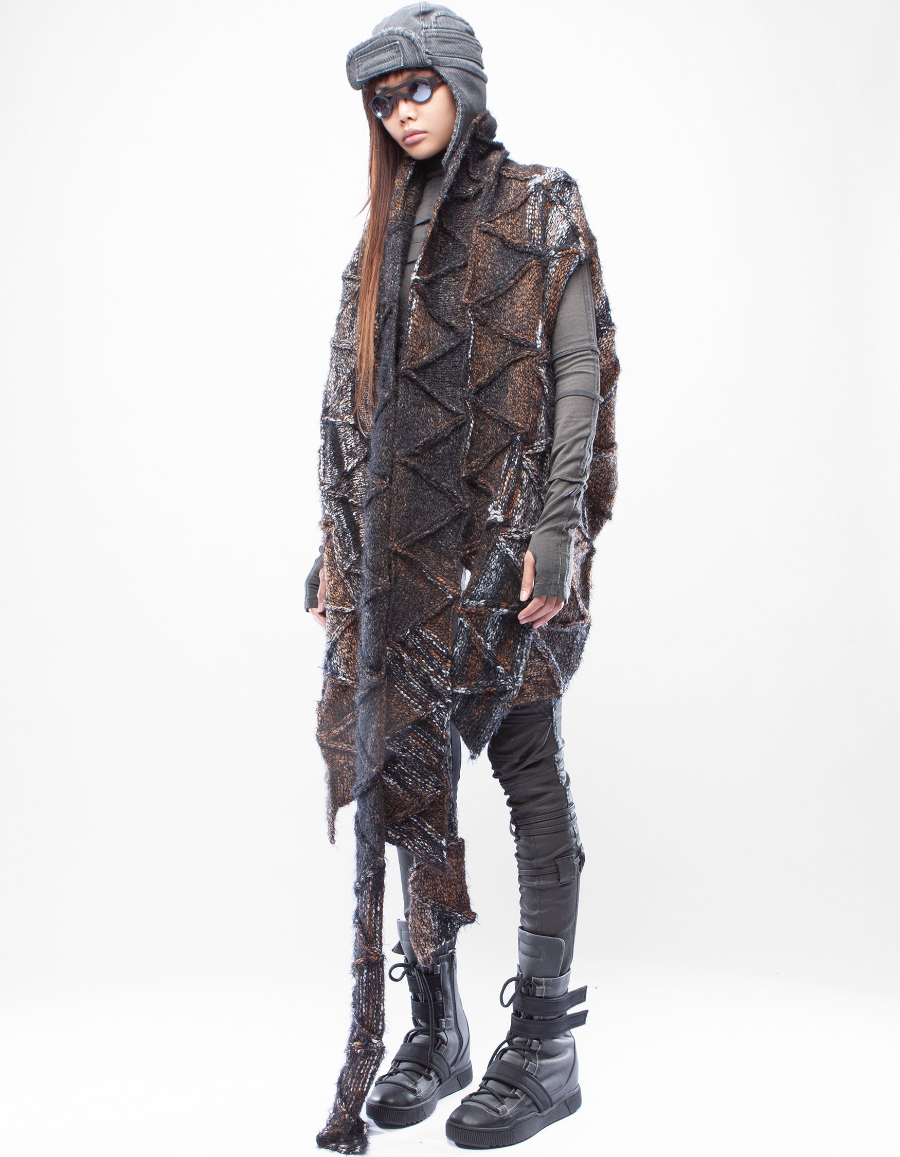 VEST SHAWL ENDLESS