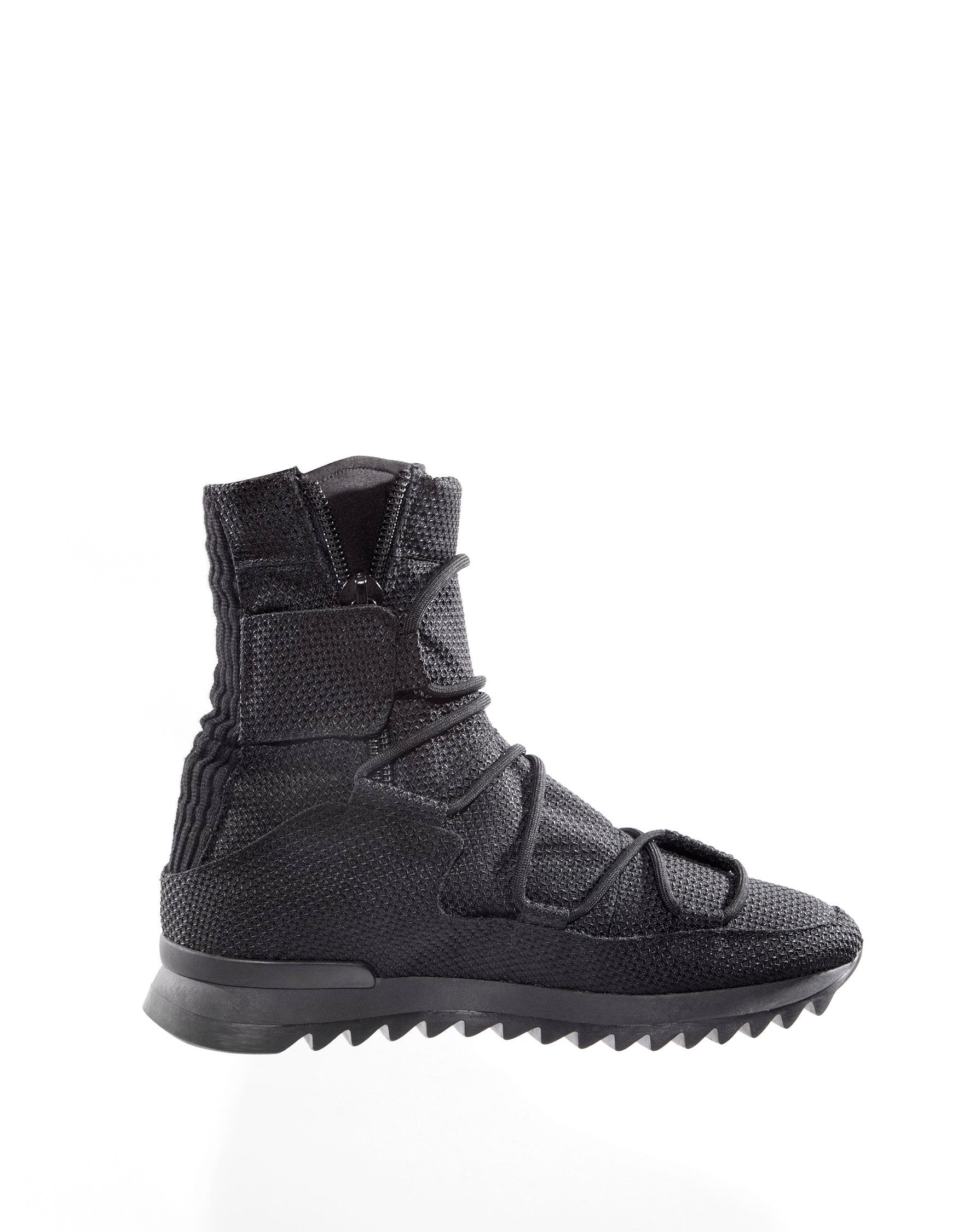 DEMOBAZA CYBER CLOGS B